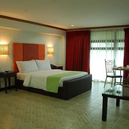 Ecoland Suites & Inn Davao Luaran gambar