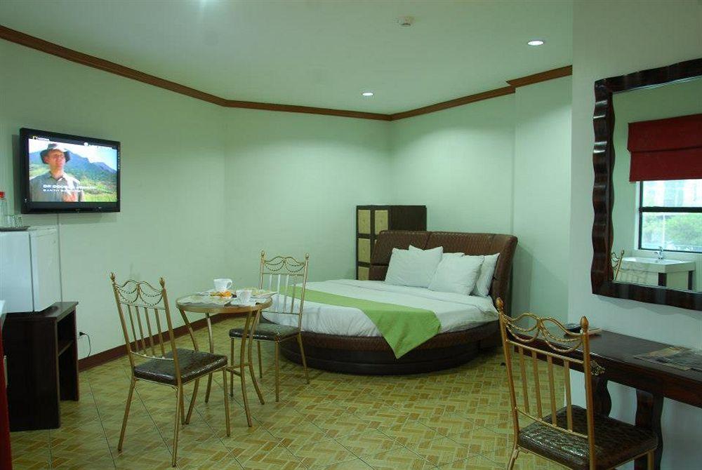 Ecoland Suites & Inn Davao Luaran gambar