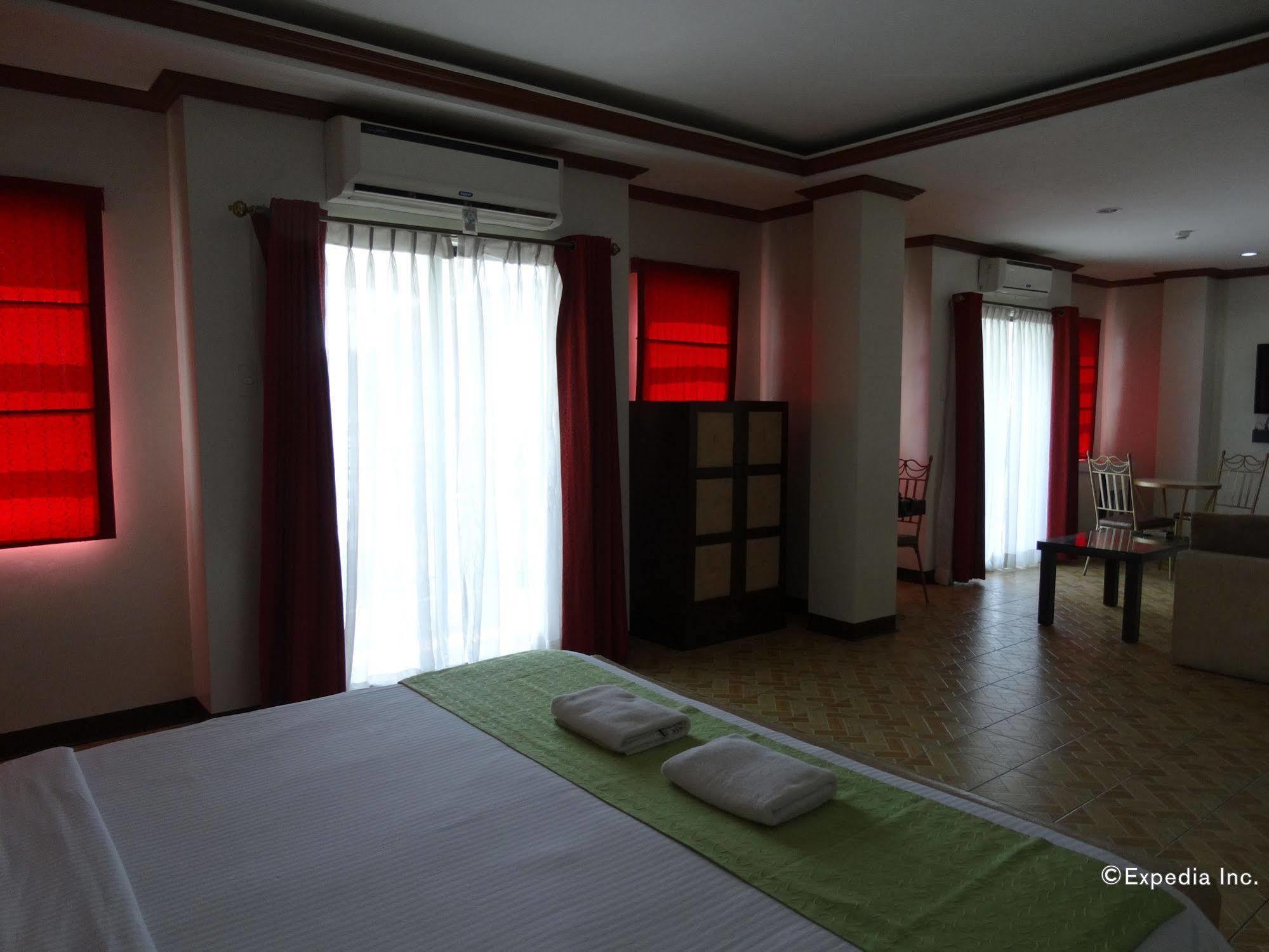 Ecoland Suites & Inn Davao Luaran gambar